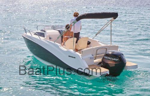 Quicksilver Activ 555 Cabin Spesifikasjoner og anmeldelser
